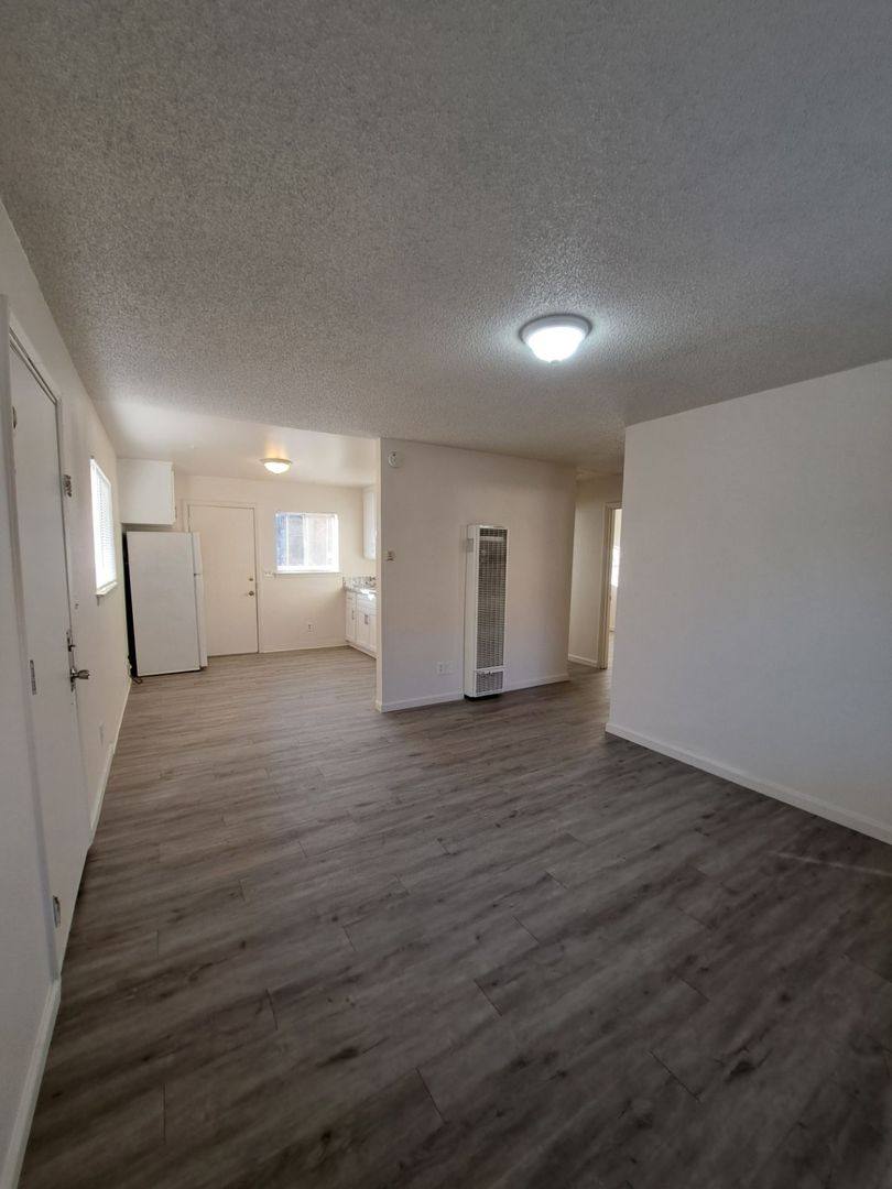 Apartment for rent at 1008 Jefferson Ave, Clovis, CA 93612
