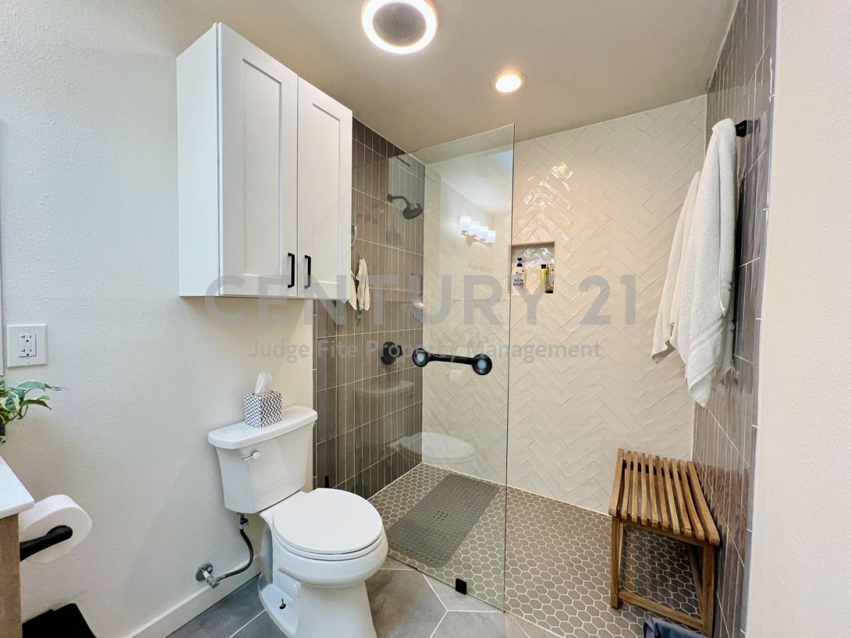House for rent at 310 W 15th St, Irving, TX 75060