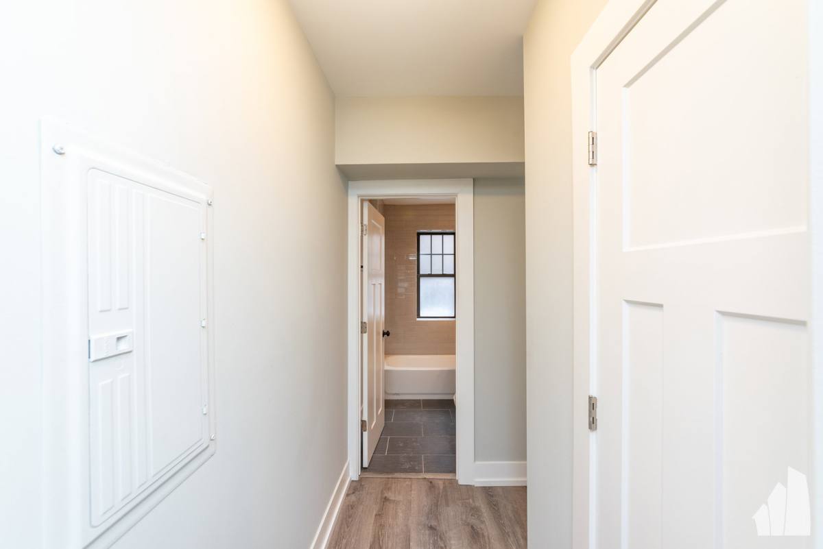 Apartment for rent at 1128 Maple Ave #A3, Evanston, IL 60202