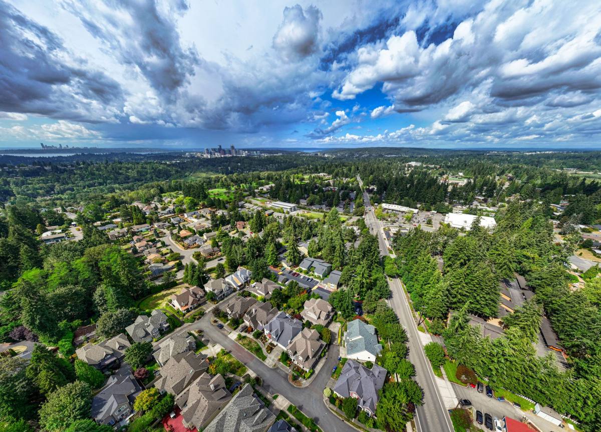 Apartment for rent at 14260 SE 18th St, Bellevue, WA 98007