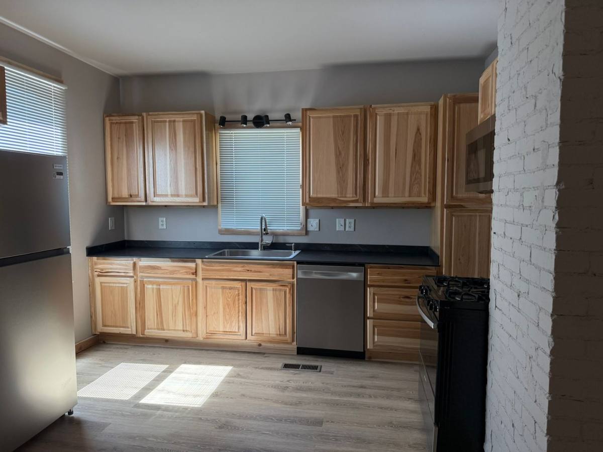 House for rent at 818 3rd Ave N, Great Falls, MT 59401