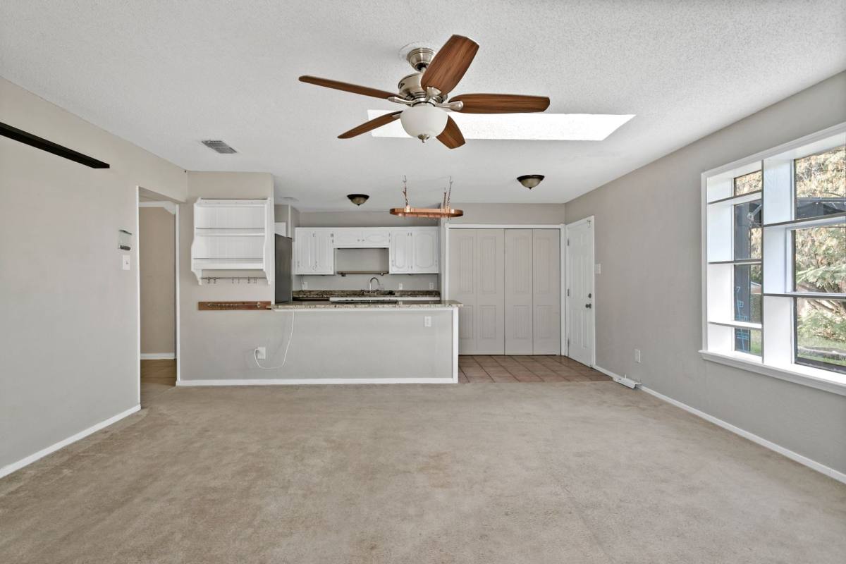 House for rent at 6104 Kelly Elliot Rd, Arlington, TX 76001