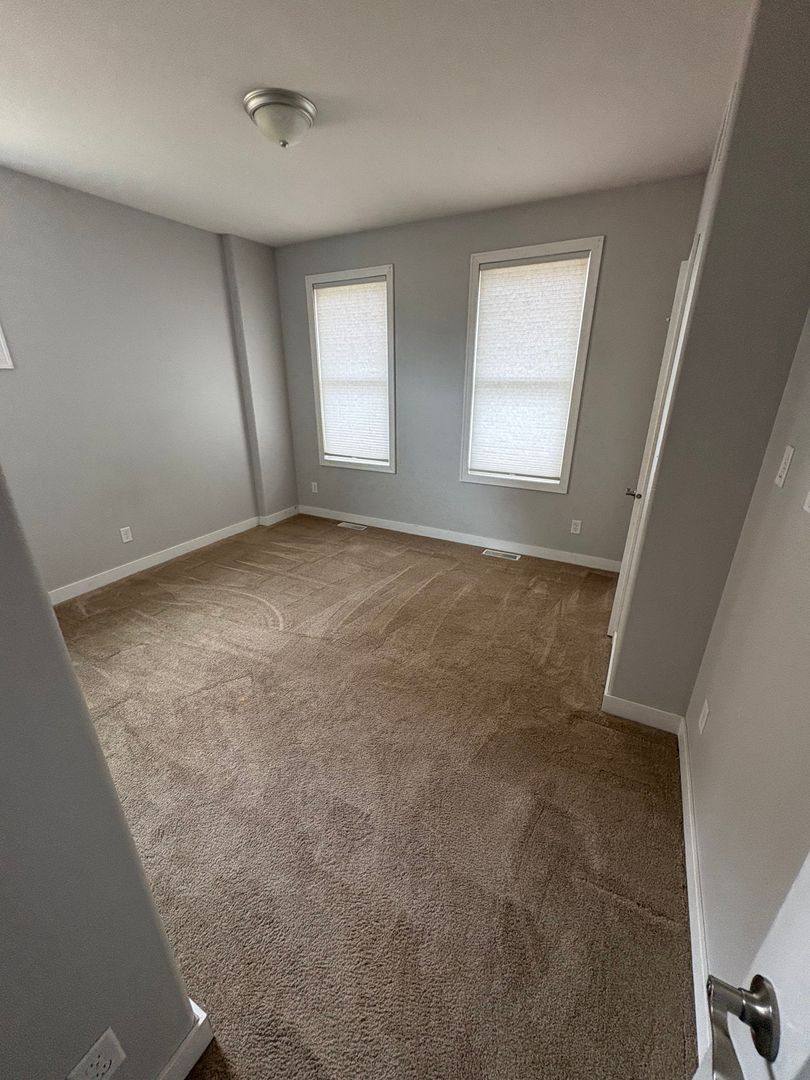 Apartment for rent at 301-311 E 3rd St, Waterloo, IA 50703