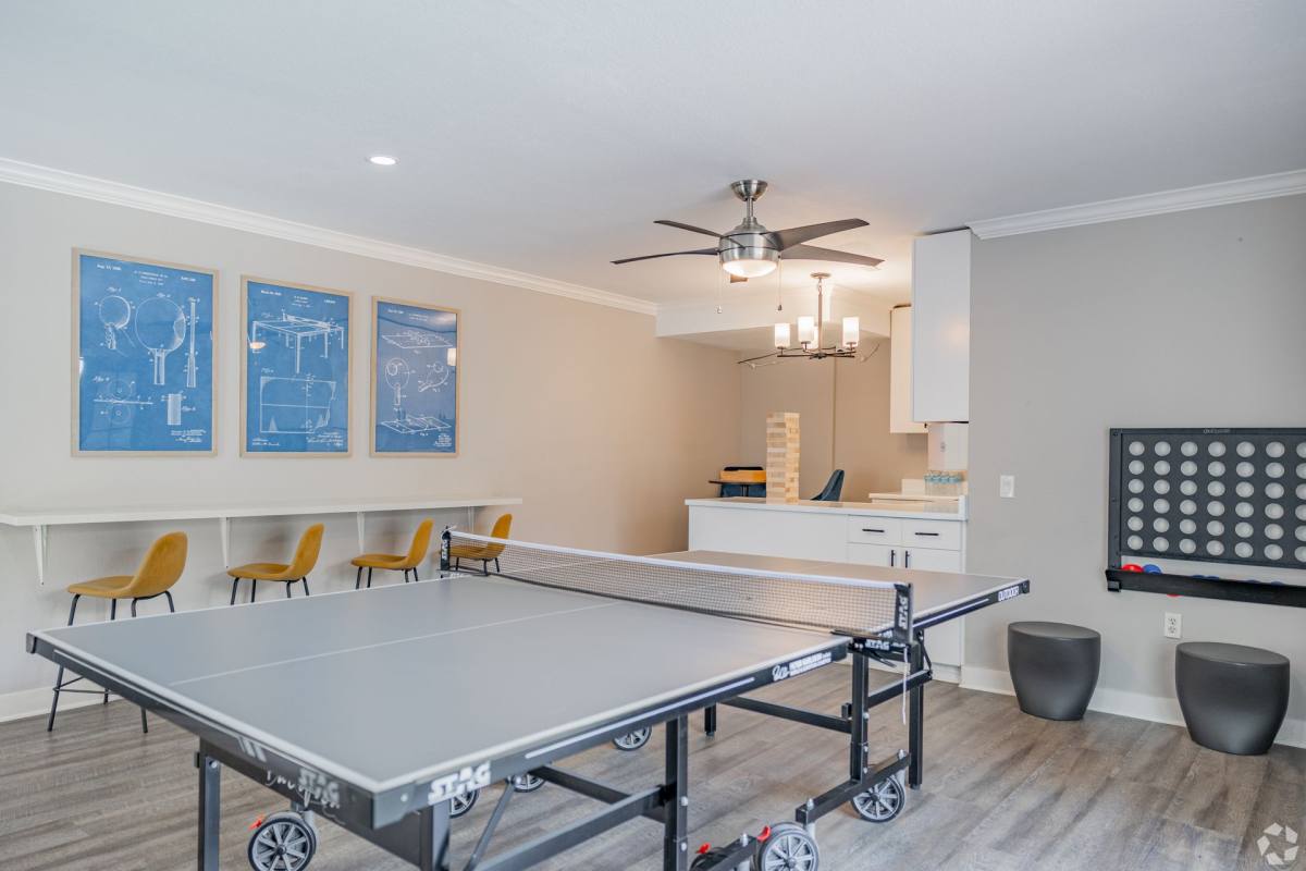 Apartment for rent at 140 W Hill Ave, Fullerton, CA 92832