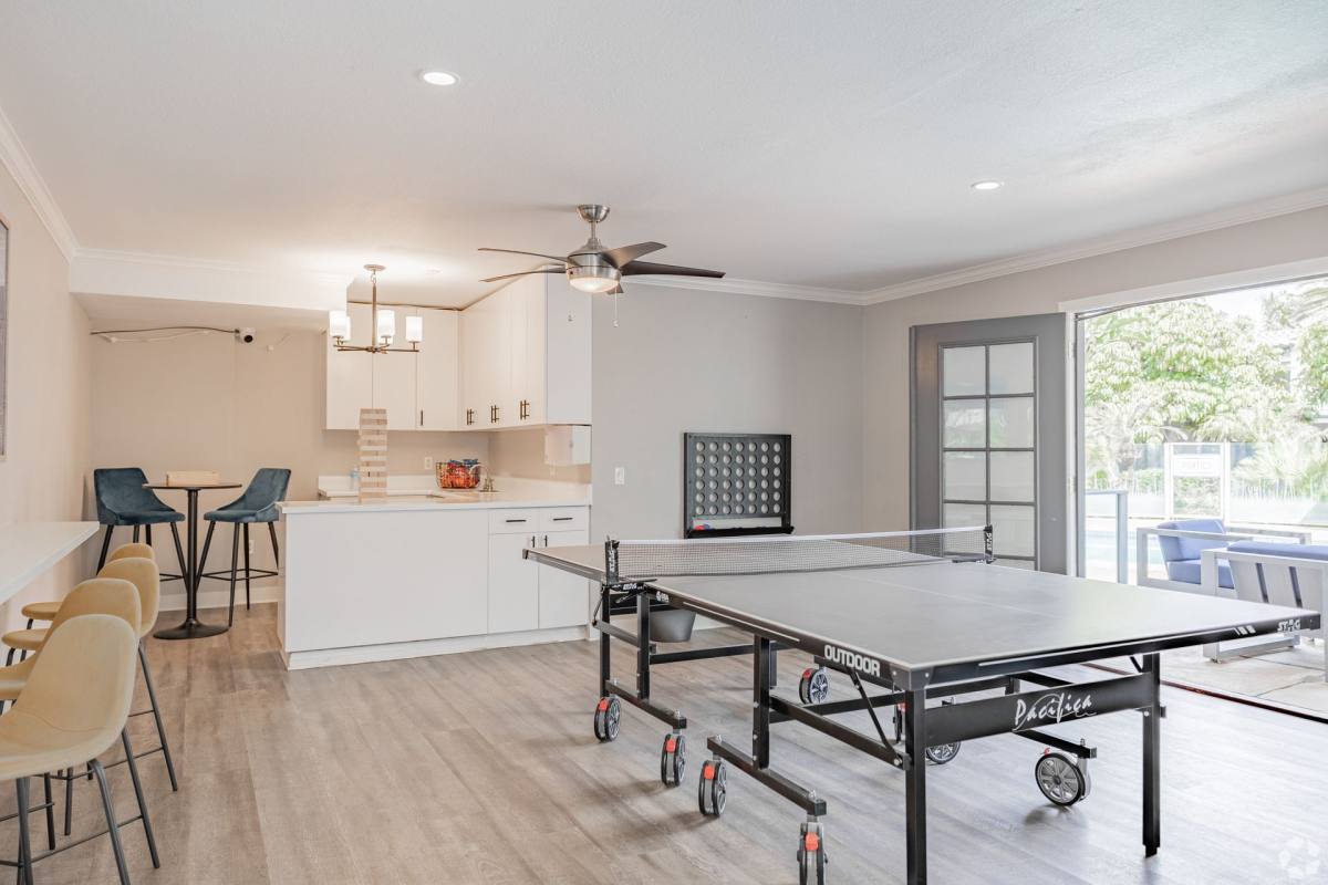 Apartment for rent at 140 W Hill Ave, Fullerton, CA 92832