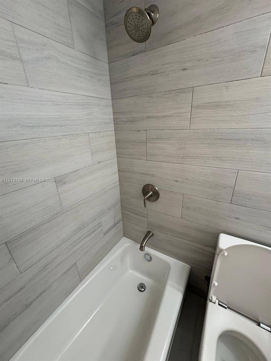 Apartment for rent at 510 Santander Ave, Miami, FL 33134