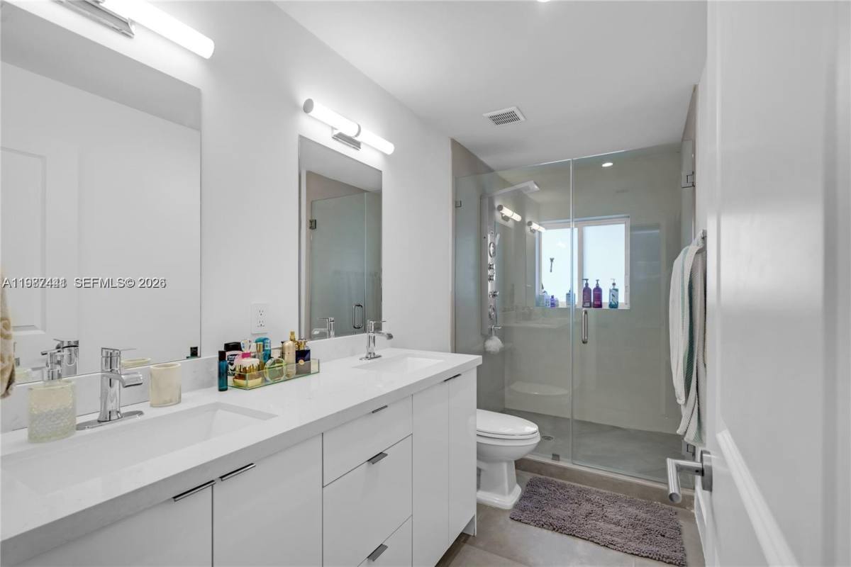 House for rent at 10471 SW 164th St #O, Miami, FL 33157