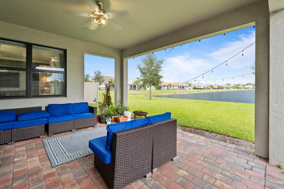 Townhouse for rent at 8196 Cinch Way, Lake Worth, FL 33467