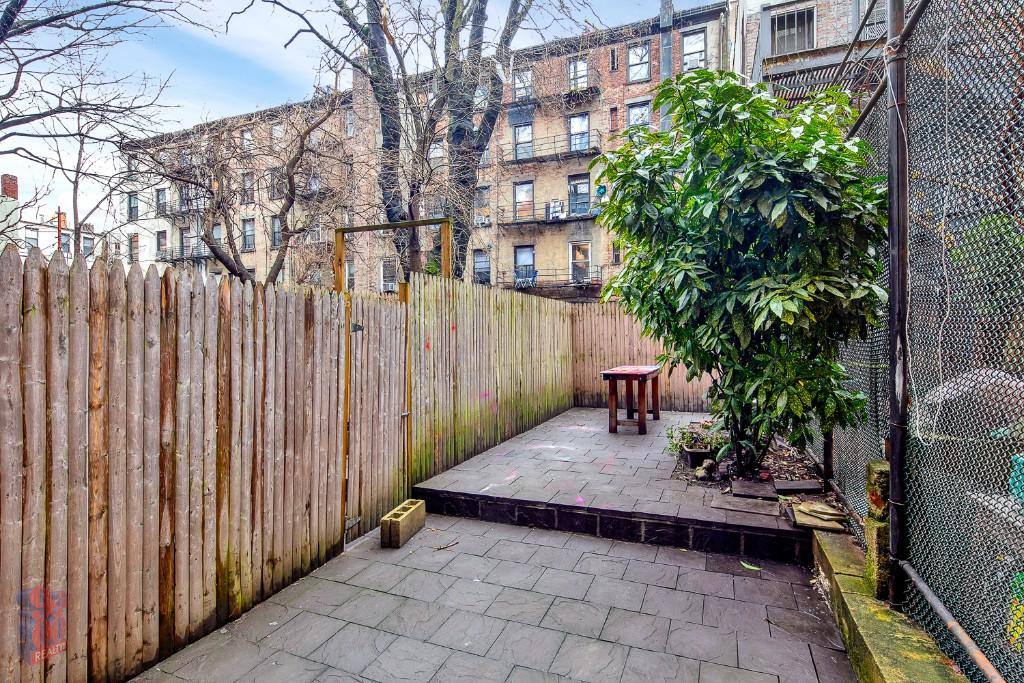Apartment for rent at 118 E 7th St #1W, New York, NY 10009