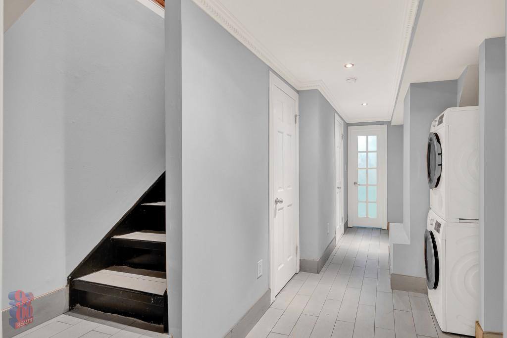 Apartment for rent at 118 E 7th St #1W, New York, NY 10009