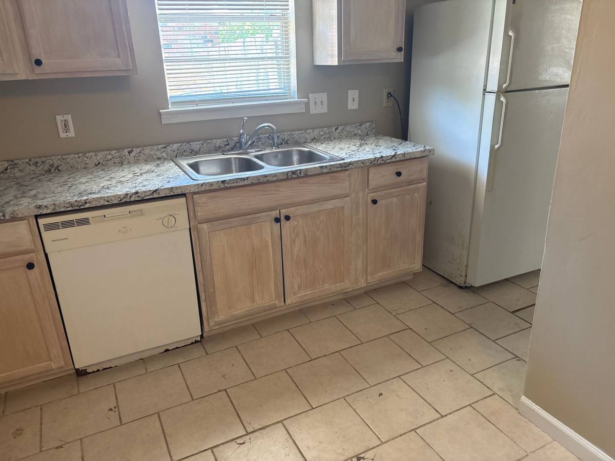 House for rent at 633 Groveland Dr, Montgomery, AL 36109
