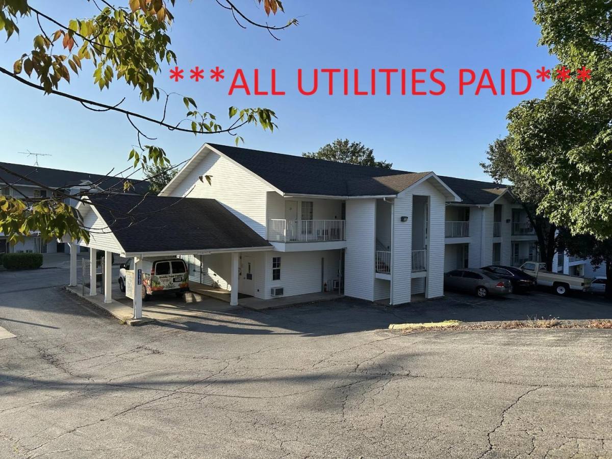 Apartment for rent at 13162 Mo-13 #102, Kimberling City, MO 65686