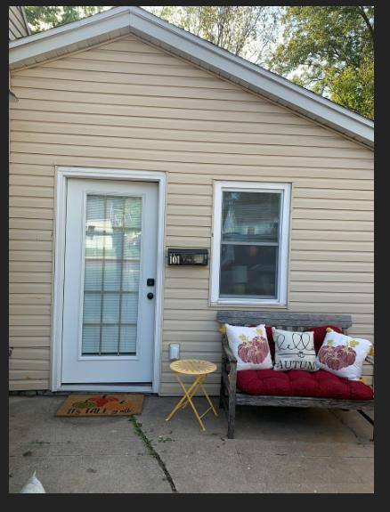 Apartment for rent at 1103 Jefferson St, Columbia, MO 65203