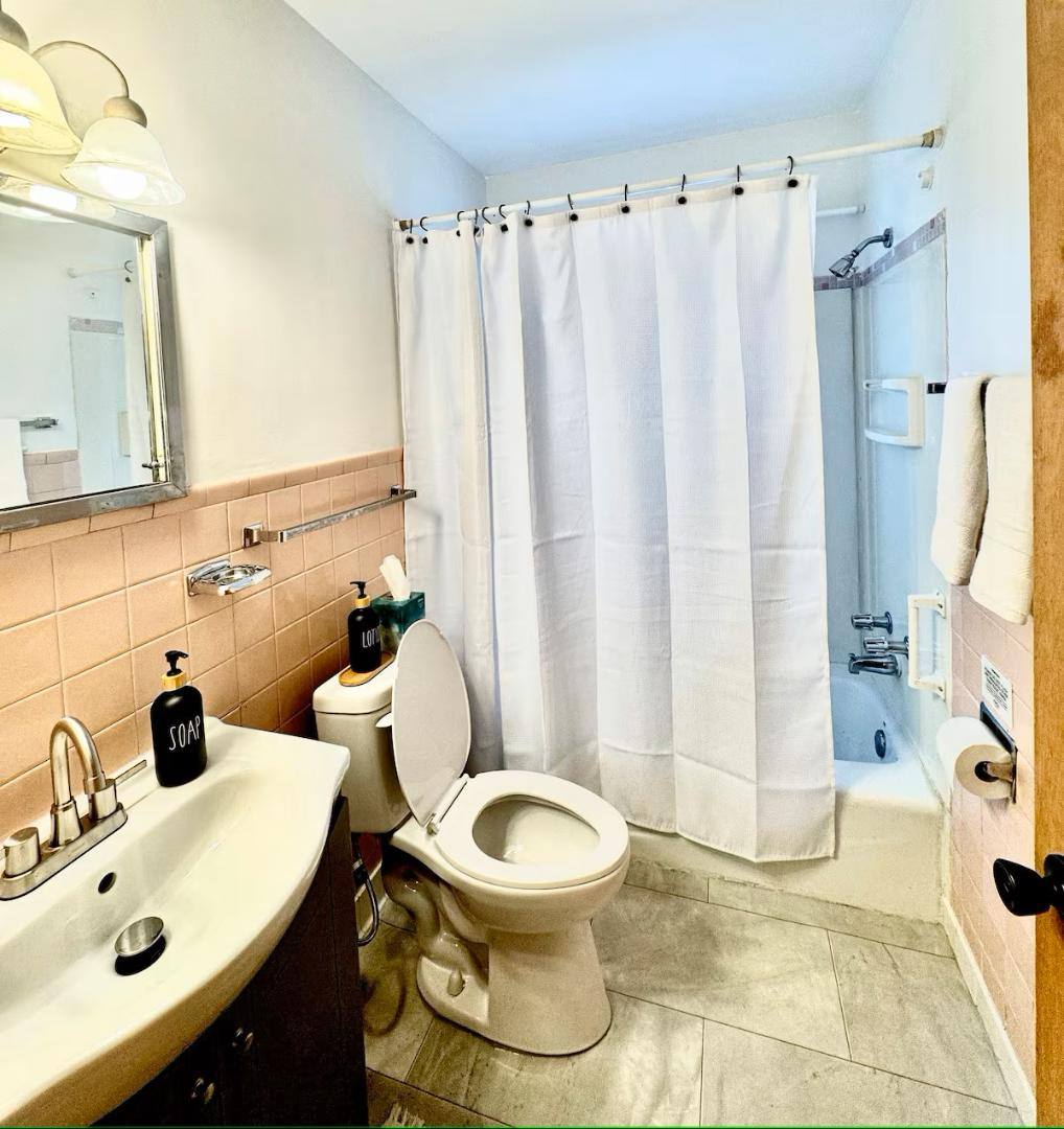 Apartment for rent at 1062 Glenhill Rd #1062A, Saint Paul, MN 55126