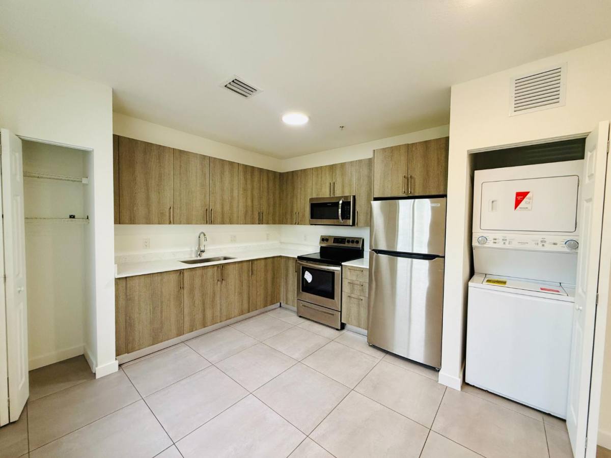 Apartment for rent at 1295 W 69 St #203, Hialeah, FL 33014