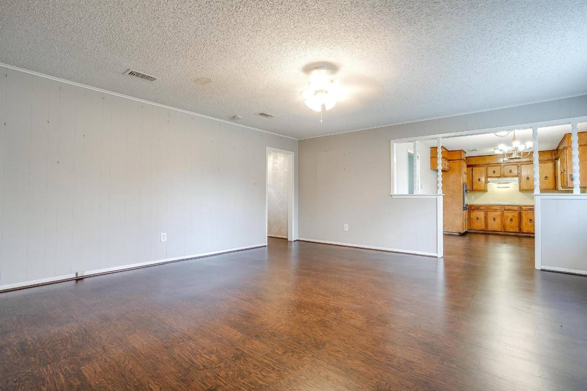 House for rent at 232 Linda Dr #L232, Burleson, TX 76028
