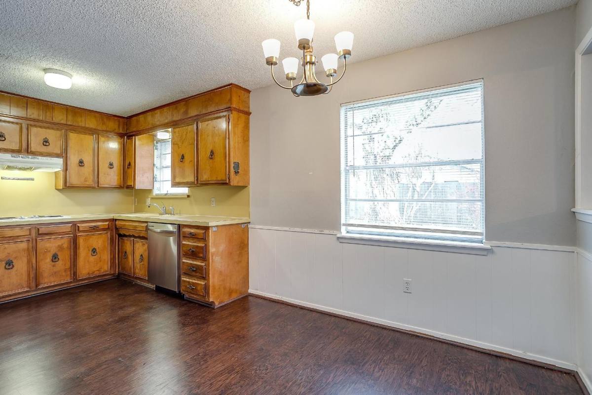 House for rent at 232 Linda Dr #L232, Burleson, TX 76028