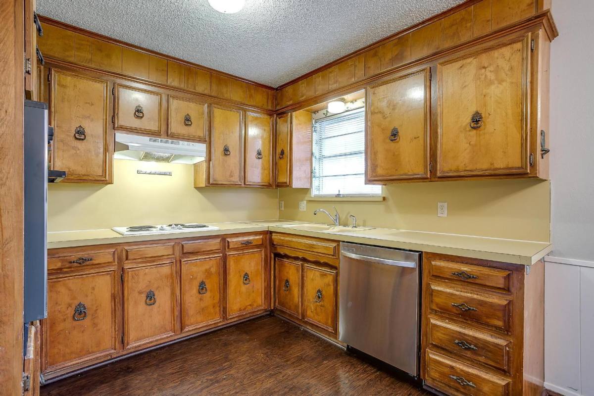 House for rent at 232 Linda Dr #L232, Burleson, TX 76028