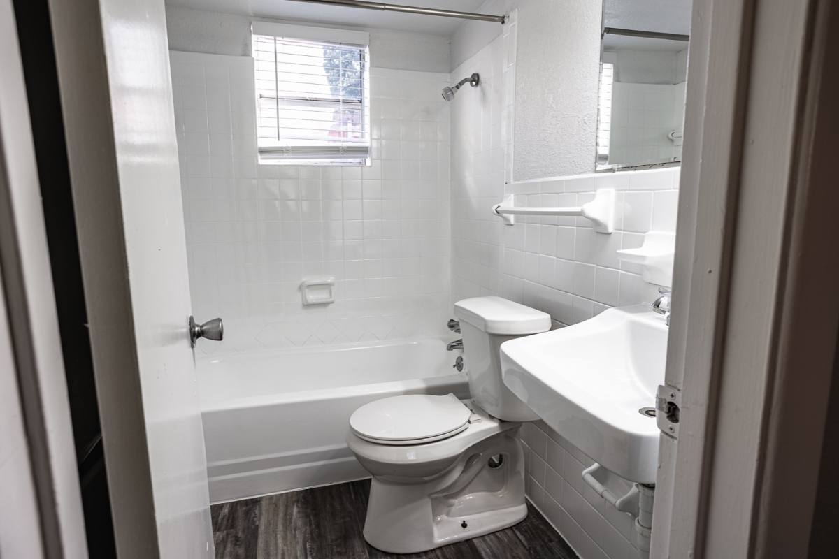 Apartment for rent at 122 Harmon Rd #110, Hurst, TX 76053