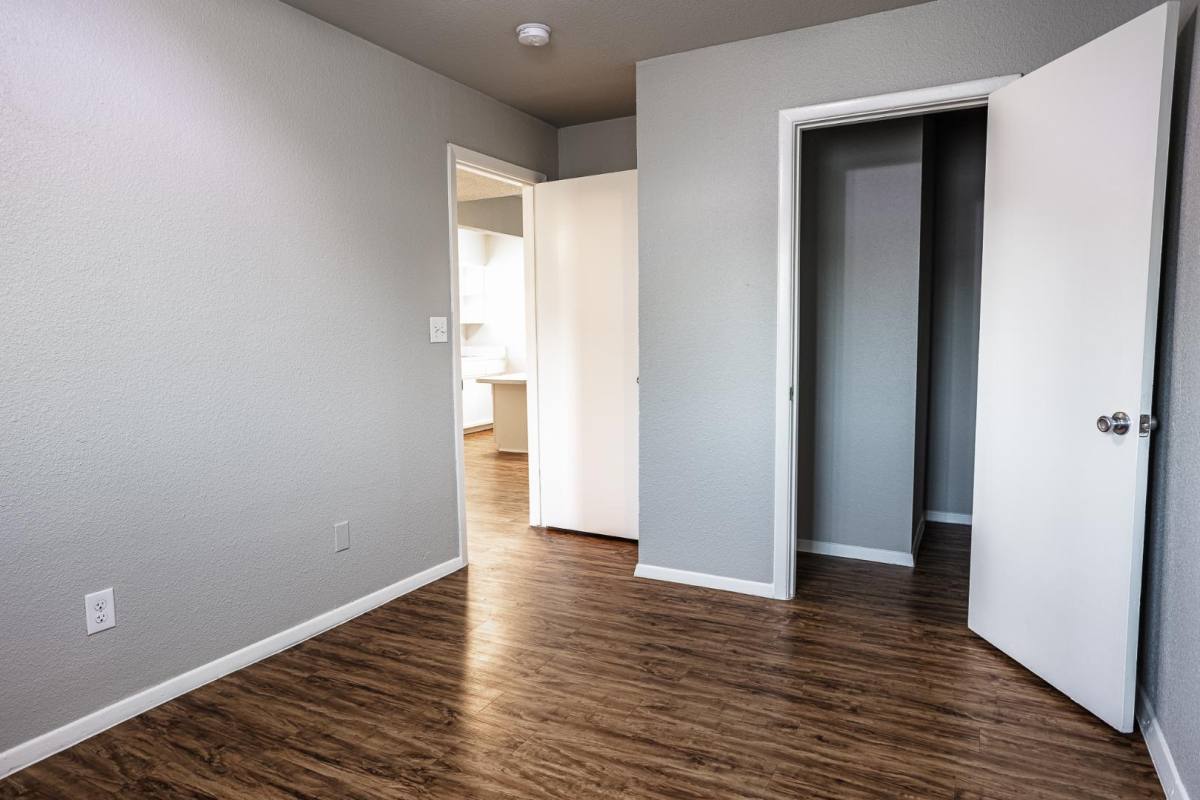 Apartment for rent at 122 Harmon Rd #110, Hurst, TX 76053