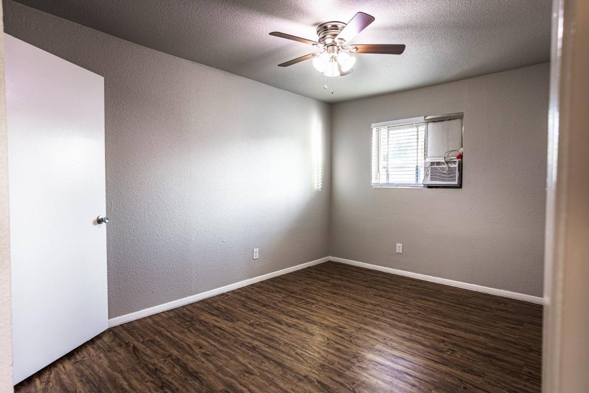 Apartment for rent at 122 Harmon Rd #110, Hurst, TX 76053