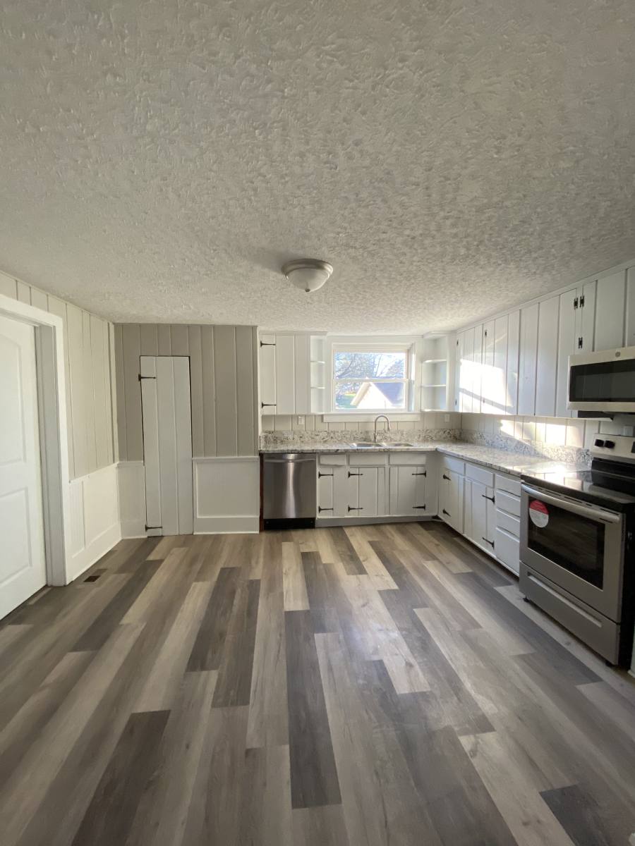 Apartment for rent at 1116 N Royal Ave #2, Front Royal, VA 22630