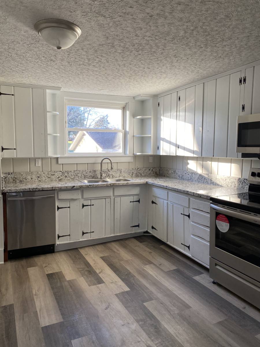 Apartment for rent at 1116 N Royal Ave #2, Front Royal, VA 22630