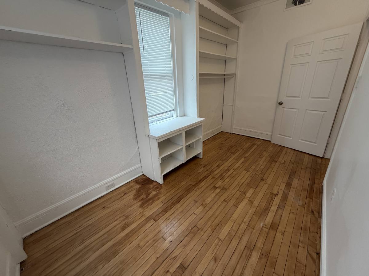 Apartment for rent at 401 N Porter St, Saginaw, MI 48602