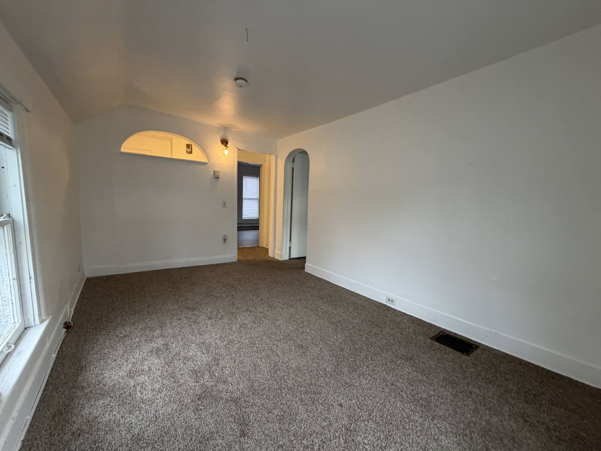 Apartment for rent at 401 N Porter St #401, Saginaw, MI 48602