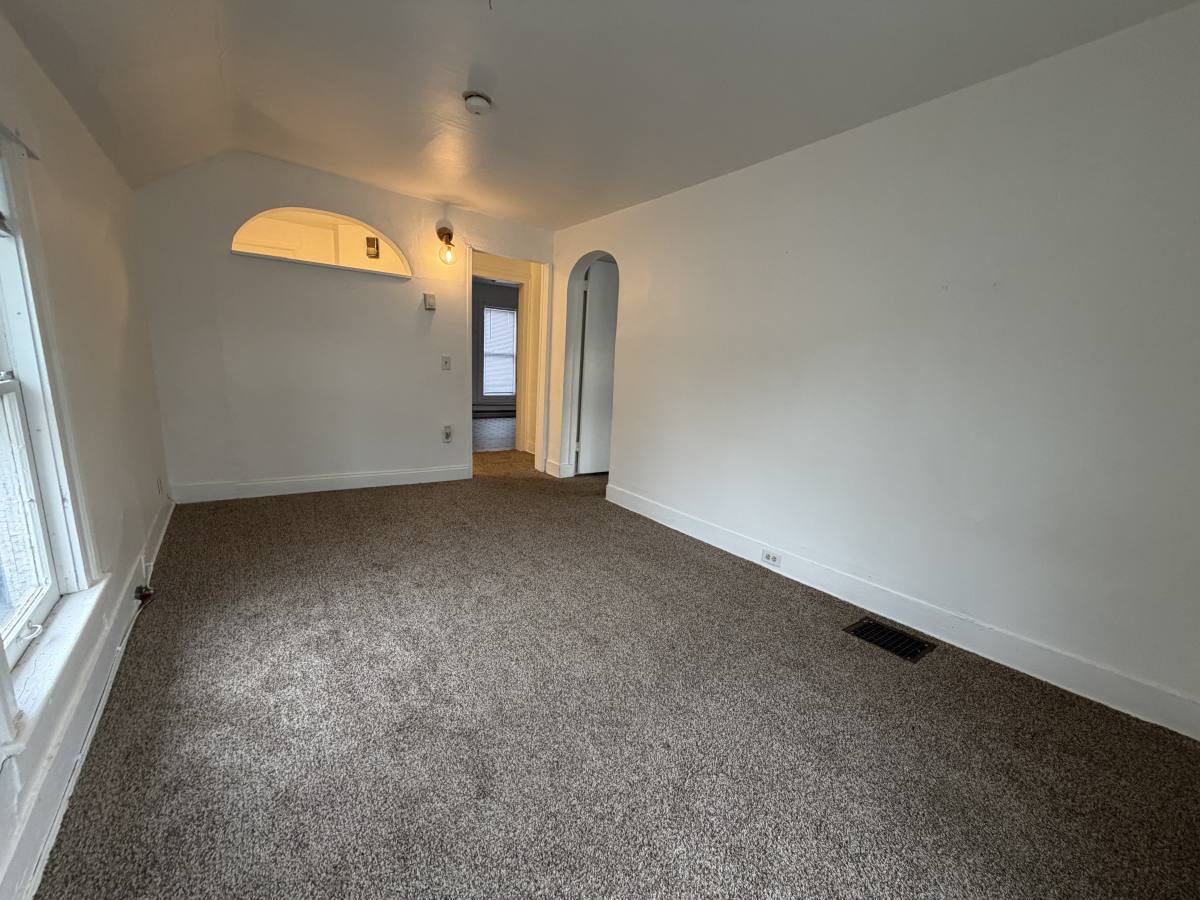 Apartment for rent at 401 N Porter St #401, Saginaw, MI 48602