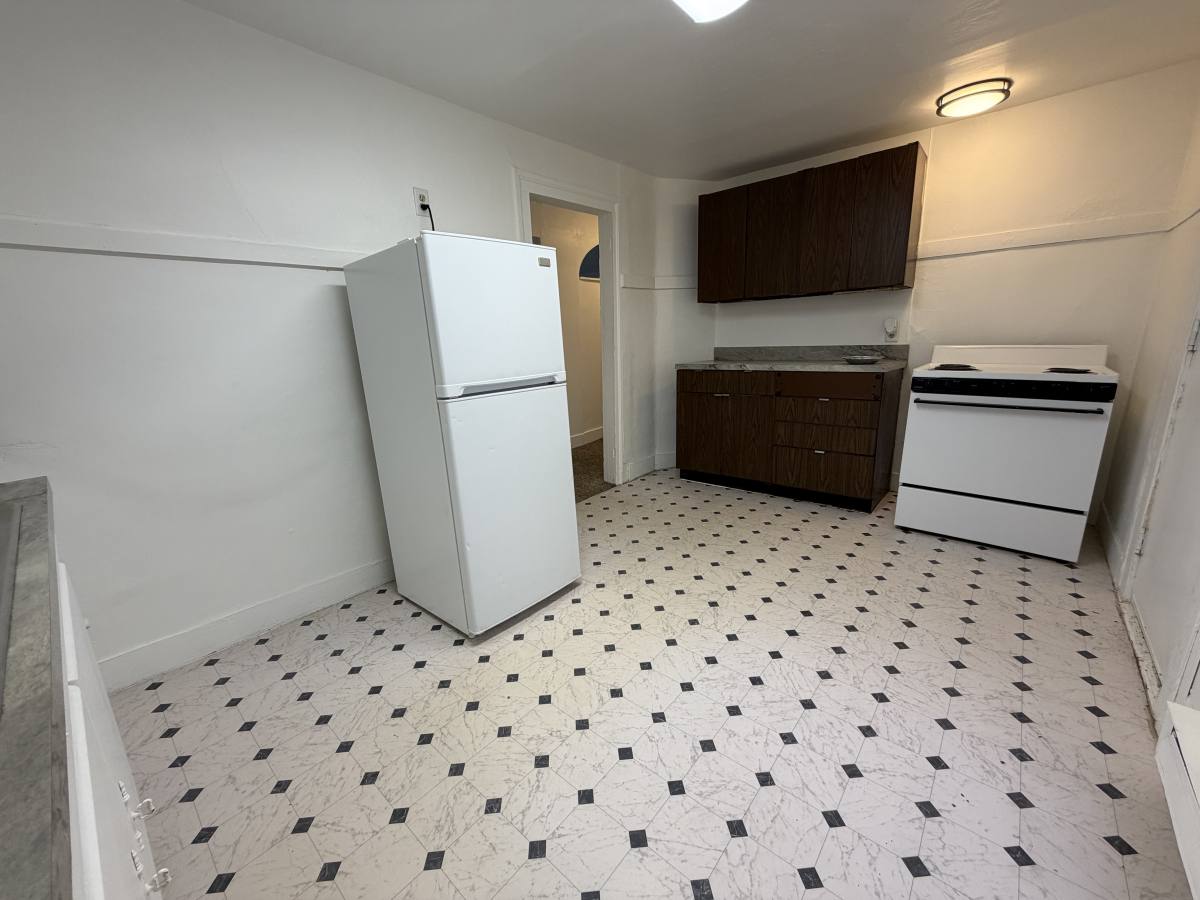 Apartment for rent at 401 N Porter St #401, Saginaw, MI 48602
