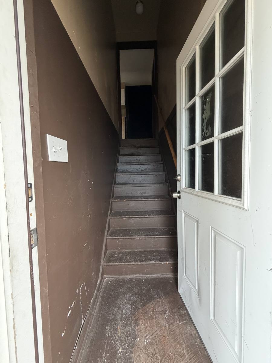 Apartment for rent at 909 Mackinaw St 2, Saginaw, MI 48602