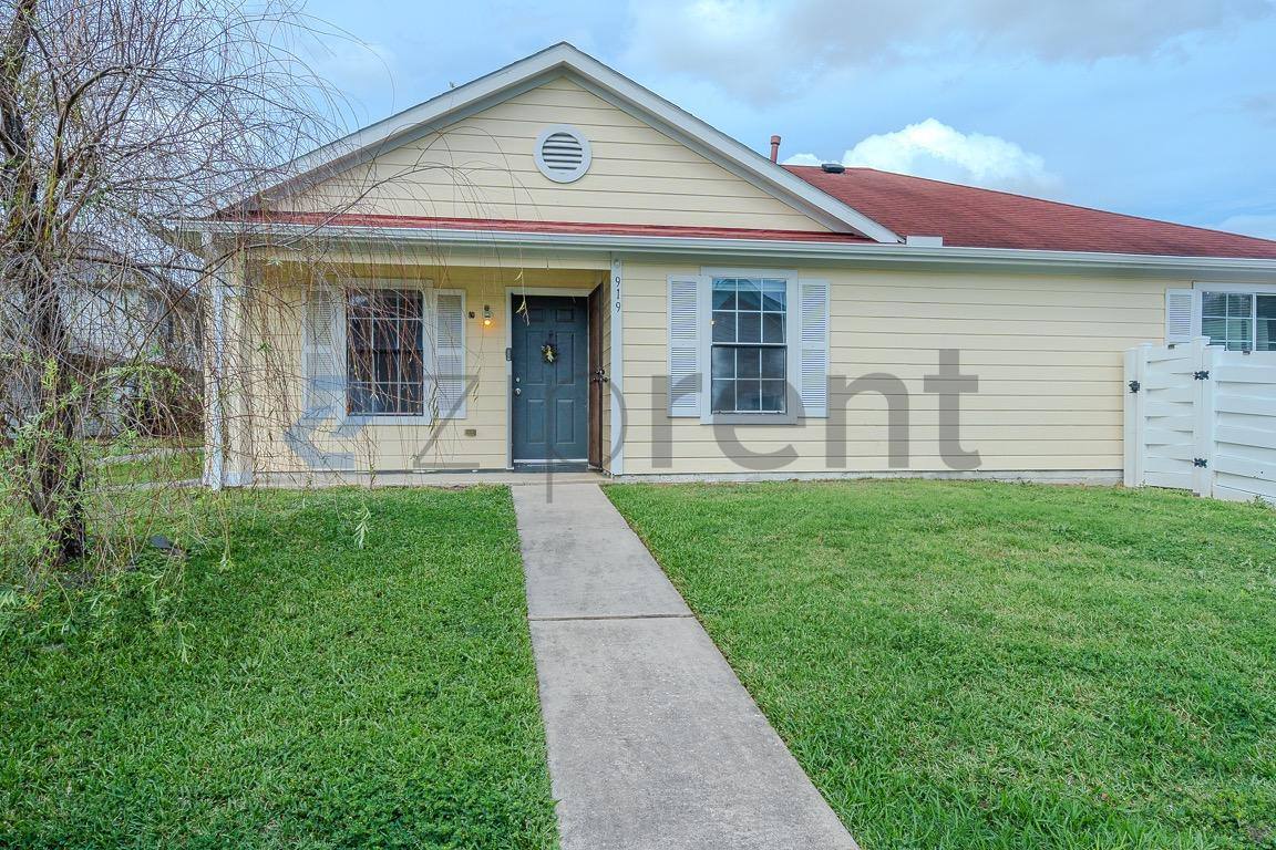 House for rent at 919 Verde Trails Dr, Houston, TX 77073