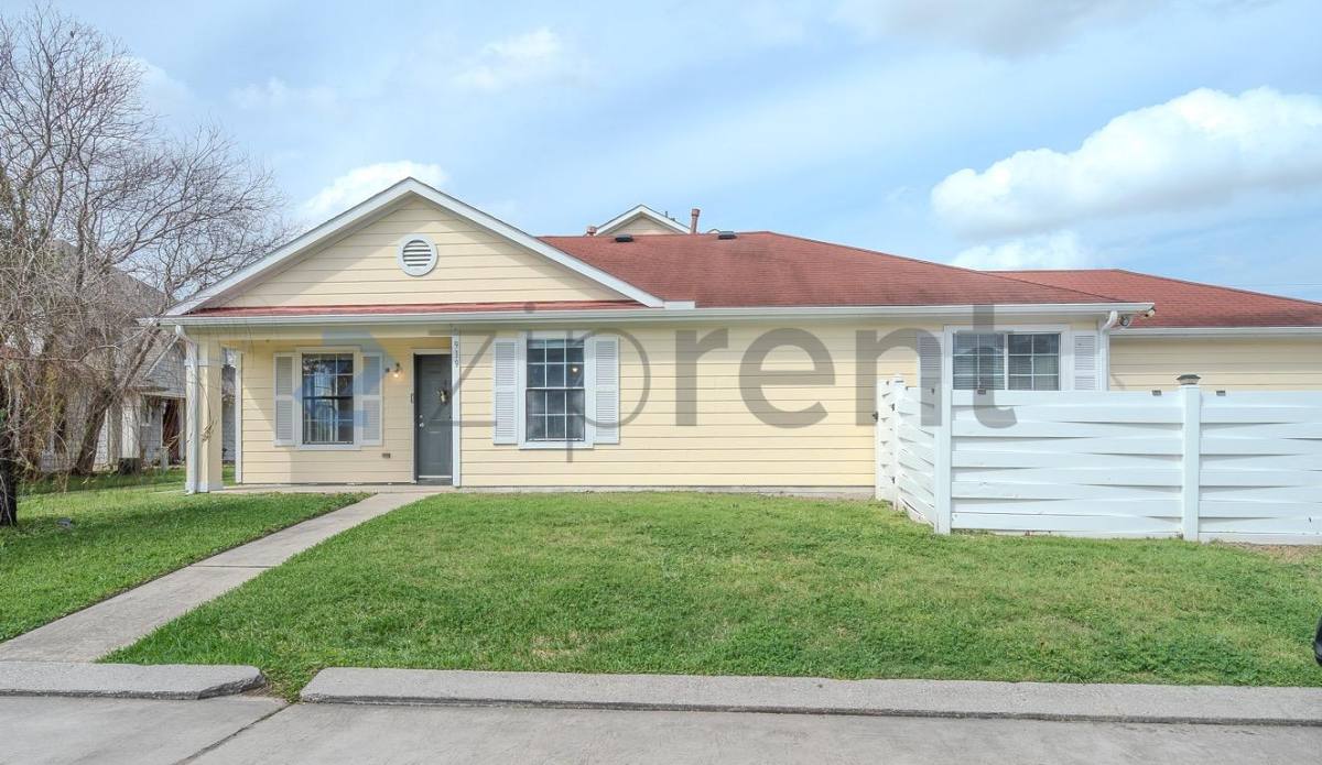 House for rent at 919 Verde Trails Dr, Houston, TX 77073
