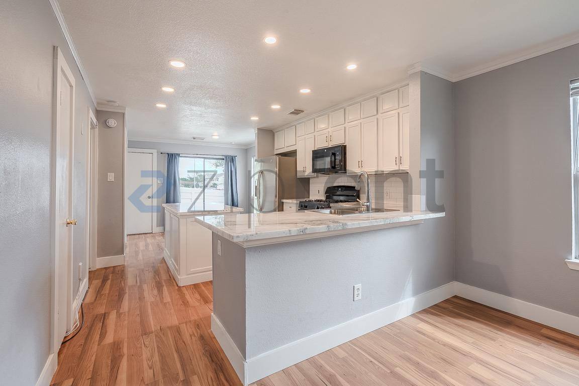 House for rent at 919 Verde Trails Dr, Houston, TX 77073
