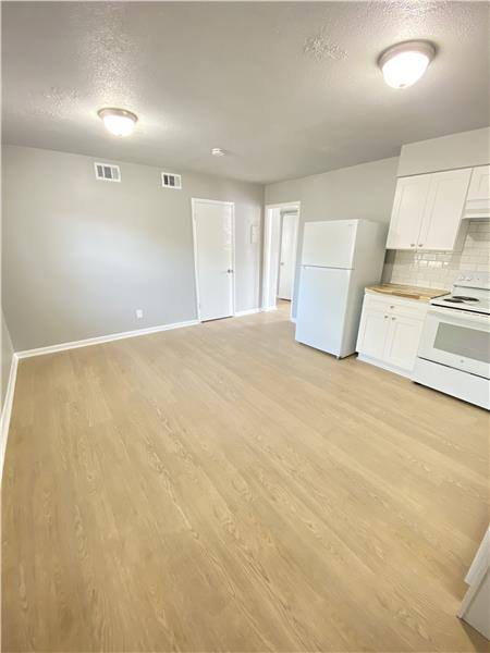 Apartment for rent at 113 Woodhouse Lane #B, Savannah, GA 31406