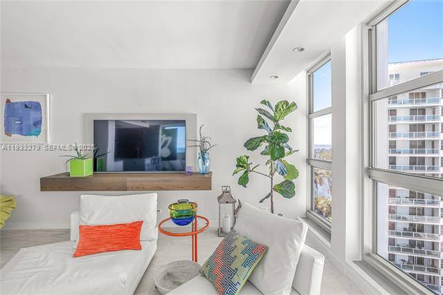 Apartment for rent at 5055 Collins Ave #11C, Miami Beach, FL 33140