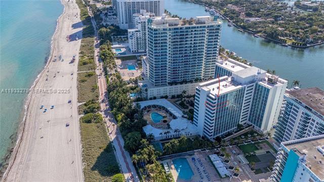 Apartment for rent at 5055 Collins Ave #11C, Miami Beach, FL 33140