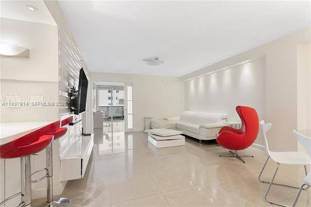 Condo for rent at 2401 Collins Ave #1110, Miami Beach, FL 33140