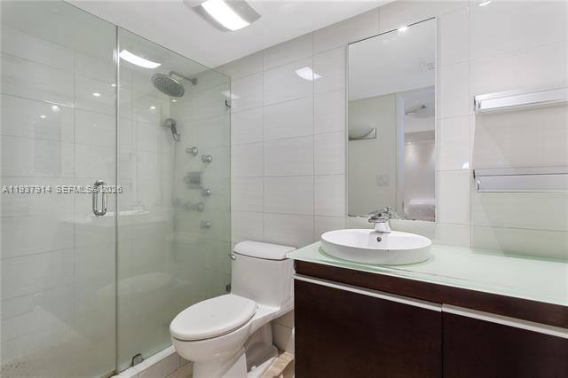 Condo for rent at 2401 Collins Ave #1110, Miami Beach, FL 33140