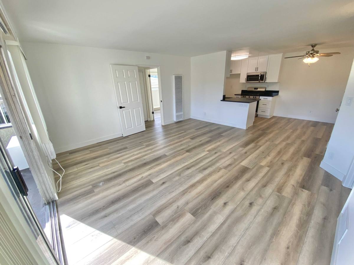 Apartment for rent at 11028 Moorpark St #212, North Hollywood, CA 91602