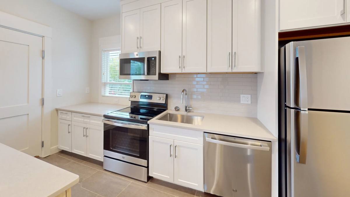 Apartment for rent at 208-210 Banks St #3, Cambridge, MA 02138