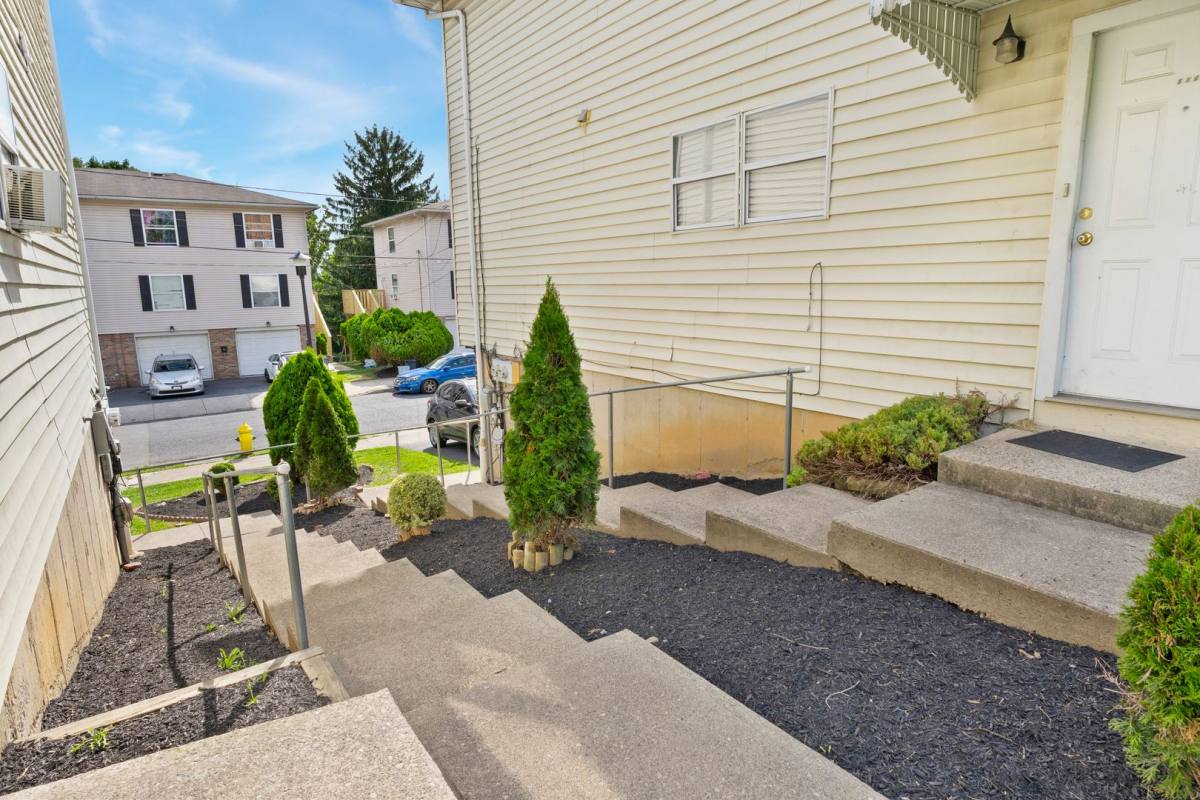 Townhouse for rent at 503-526 Austin St, Allentown, PA 18109