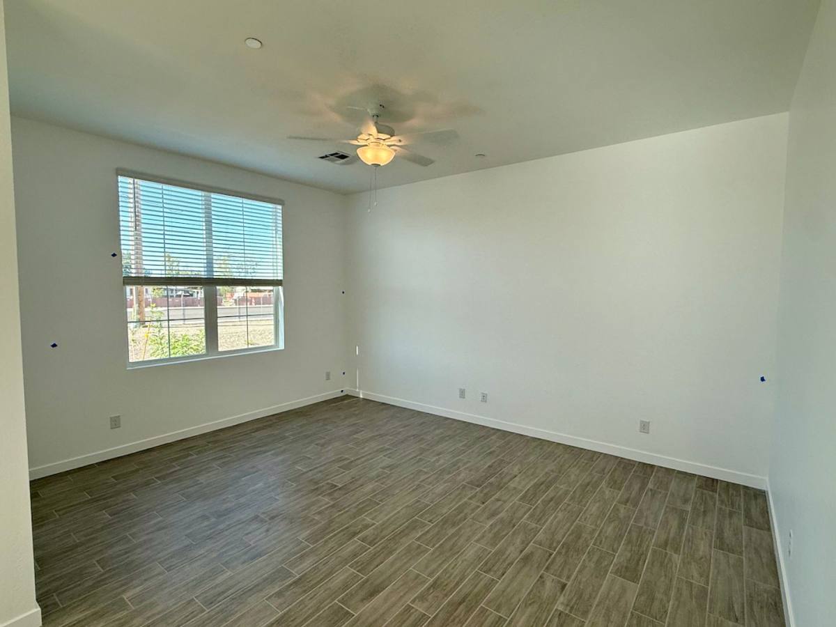 Townhouse for rent at 8232 E University Dr, Mesa, AZ 85207