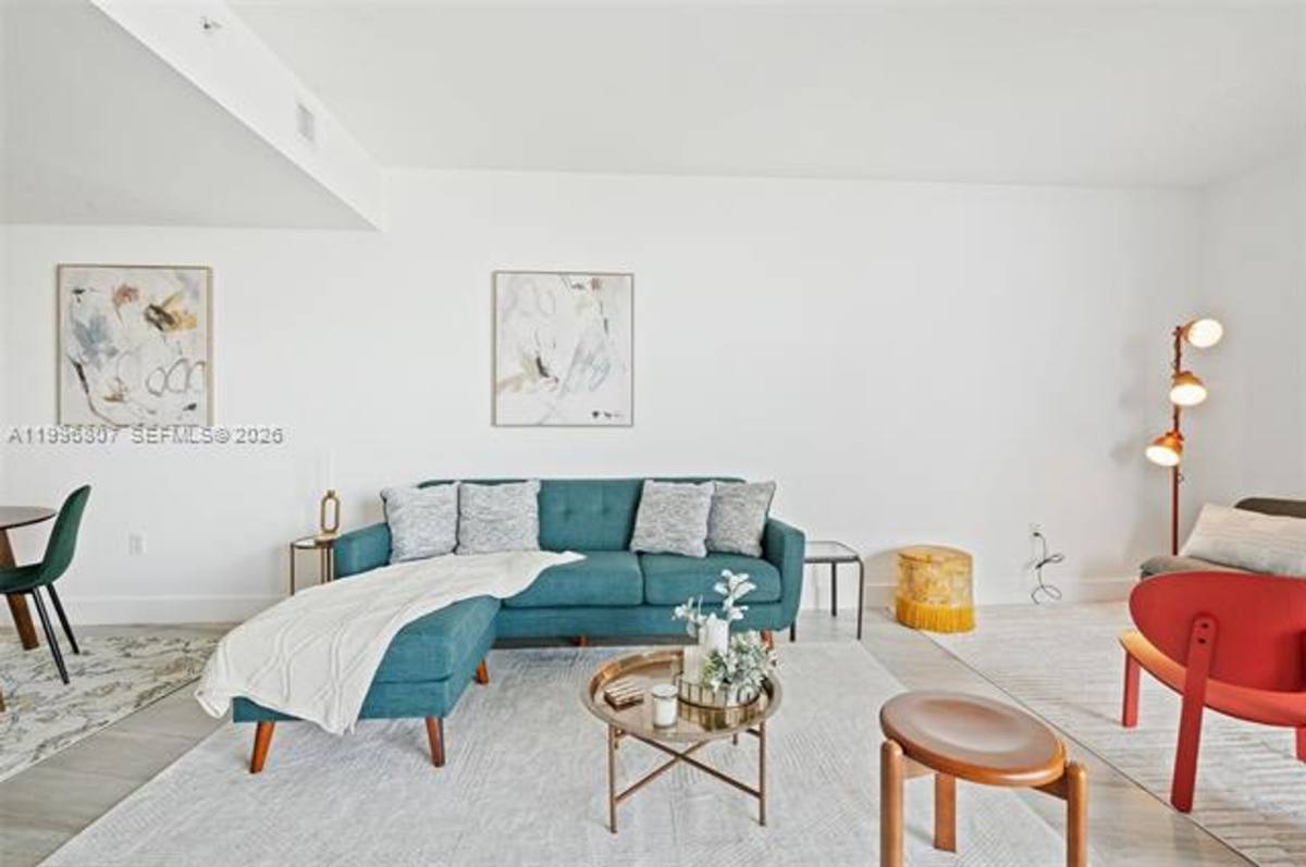 Apartment for rent at 121 NE 34th St, Miami, FL 33137