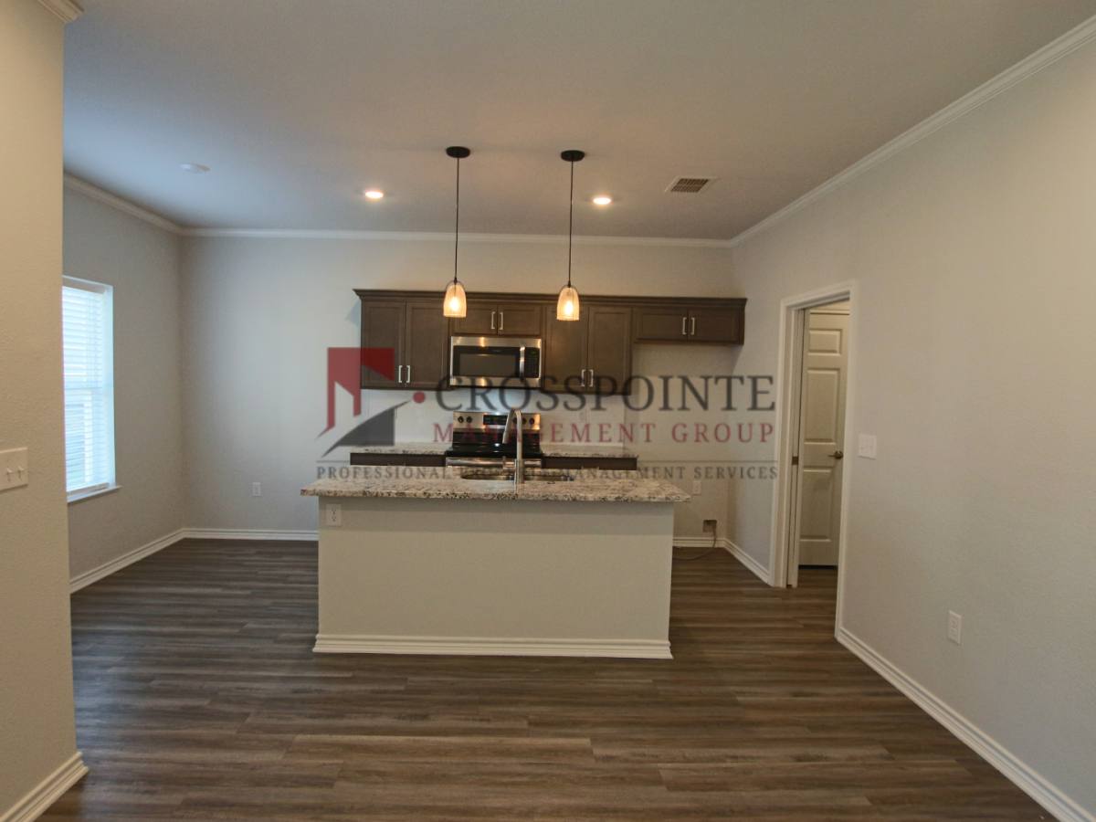 Townhouse for rent at 1927 Lindbergh Dr, Tyler, TX 75703