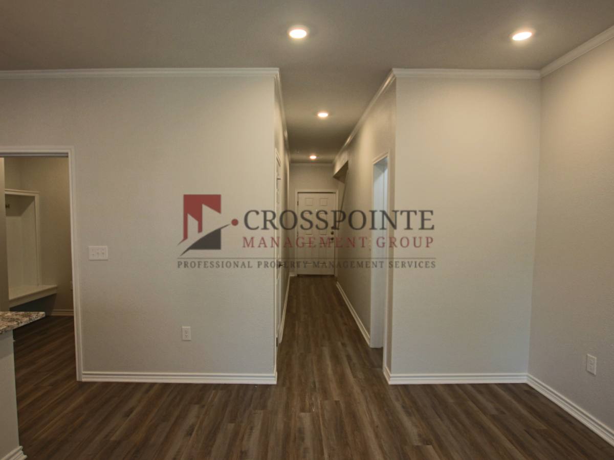 Townhouse for rent at 1927 Lindbergh Dr, Tyler, TX 75703