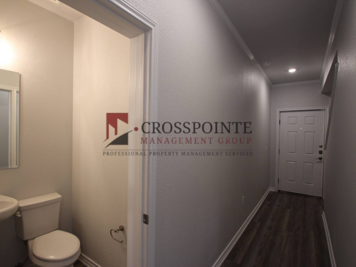 Townhouse for rent at 1927 Lindbergh Dr, Tyler, TX 75703
