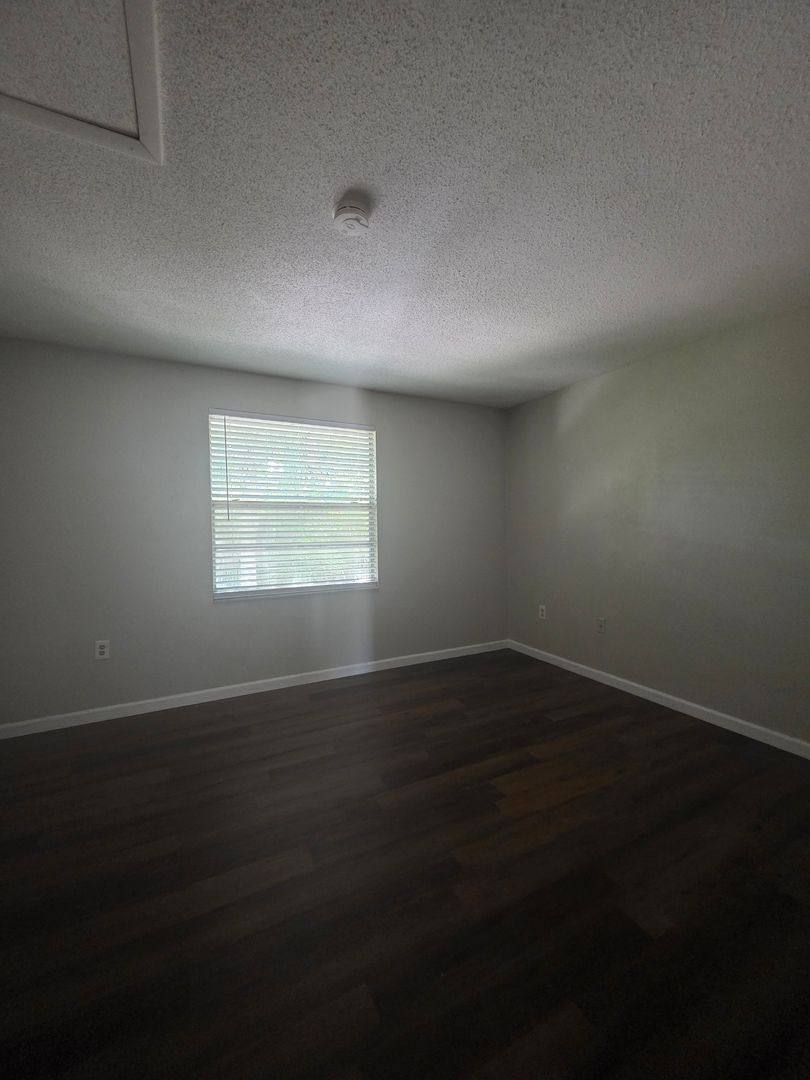 Apartment for rent at 311 Country Club Oval, Daytona Beach, FL 32114