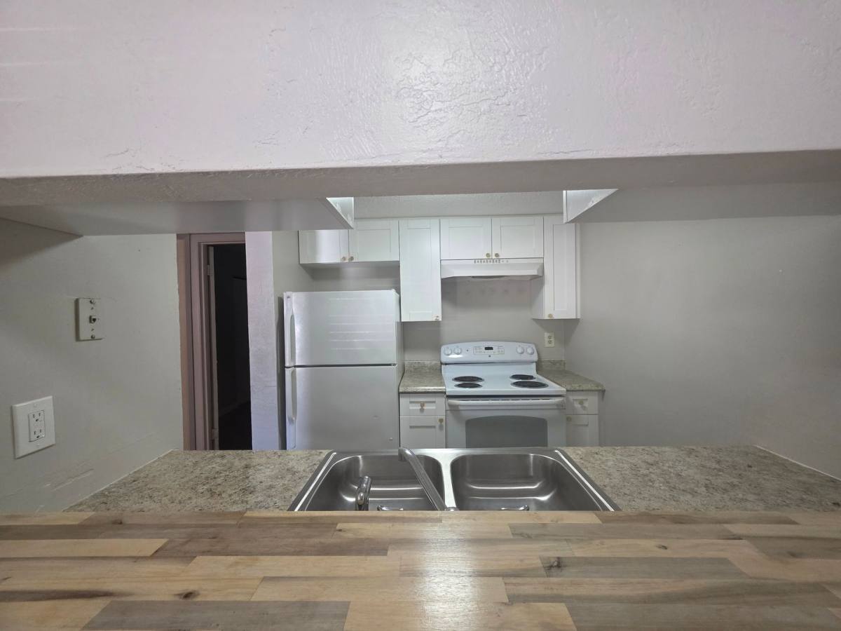 Apartment for rent at 311 Country Club Oval, Daytona Beach, FL 32114